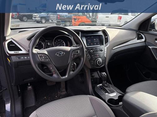 2018 Hyundai SANTA FE SE