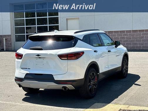 Summit White 2023 Chevrolet Blazer 2LT