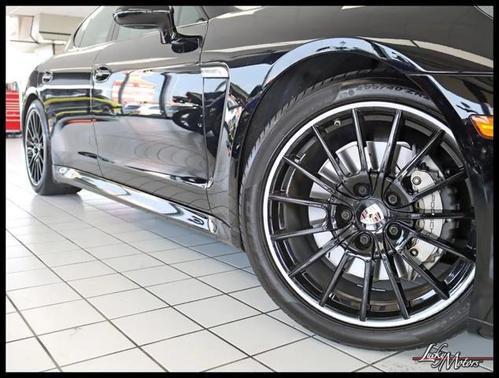 2013 Porsche Panamera 4