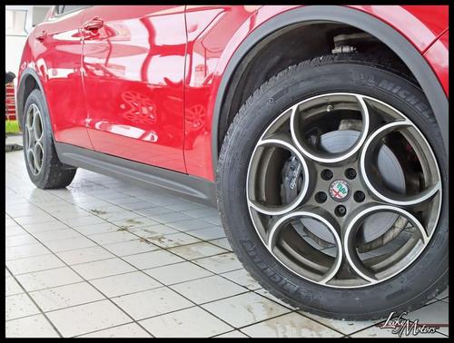 2018 Alfa Romeo Stelvio Sport