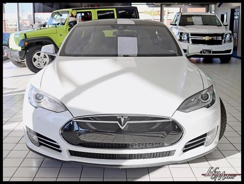 2015 Tesla Model S 70D