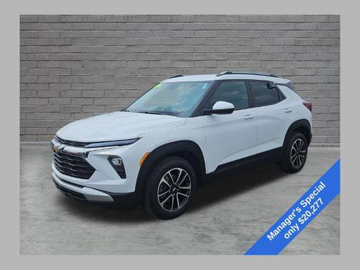 Summit White 2024 Chevrolet Trailblazer LT