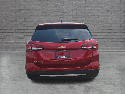Radiant Red Tintcoat 2024 Chevrolet Equinox 1LT