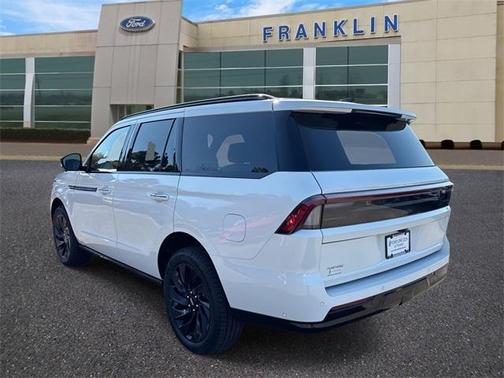 2025 Lincoln Navigator Reserve