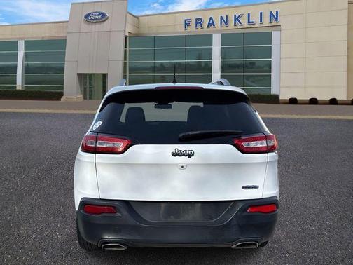 Bright White Clearcoat 2017 Jeep Cherokee Latitude