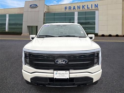 2025 Ford F-150 Lightning Platinum