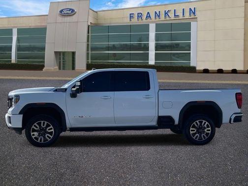 Summit White 2023 GMC Sierra 3500 AT4