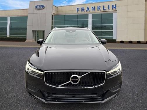 2021 Volvo XC60 T5 Momentum