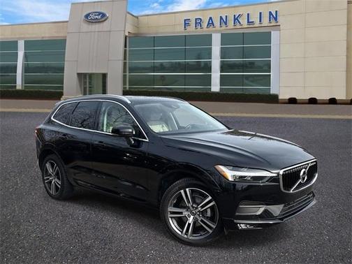2021 Volvo XC60 T5 Momentum