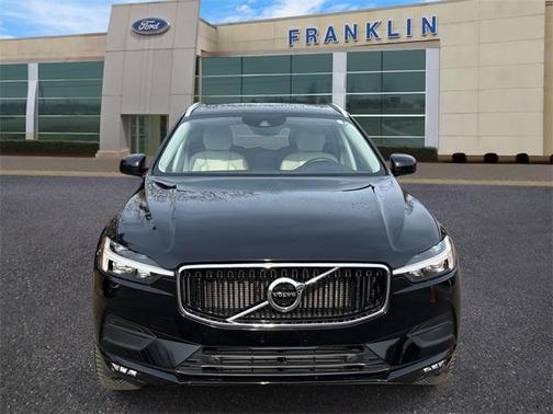 2021 Volvo XC60 T5 Momentum
