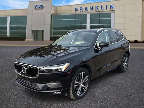 2021 Volvo XC60 T5 Momentum