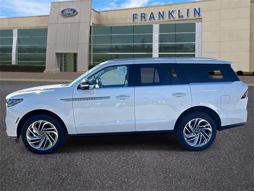 2025 Lincoln Navigator Reserve