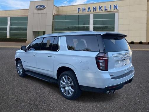 2023 Chevrolet Suburban High Country