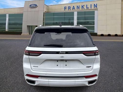 Bright White Clearcoat 2024 Jeep Grand Cherokee Summit