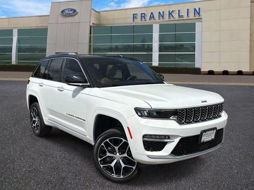 Bright White Clearcoat 2024 Jeep Grand Cherokee Summit