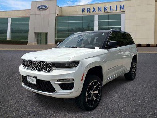 Bright White Clearcoat 2024 Jeep Grand Cherokee Summit