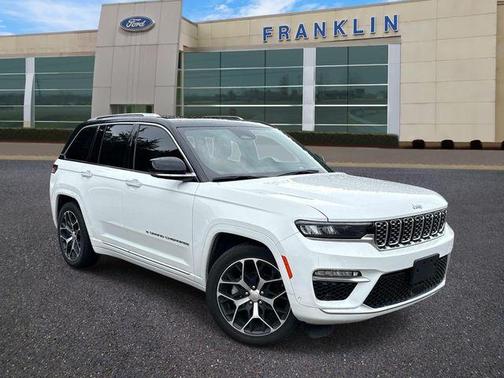 Bright White Clearcoat 2024 Jeep Grand Cherokee Summit