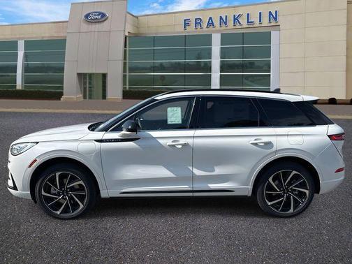 Pristine White 2025 Lincoln Corsair Grand Touring