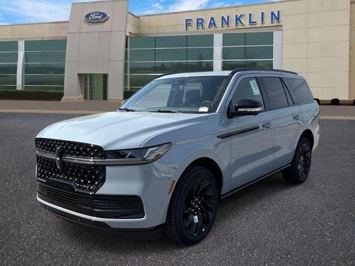 Gray Mist Metallic 2026 Lincoln Navigator Reserve