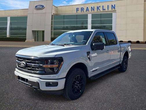 Avalanche 2026 Ford F-150 XLT