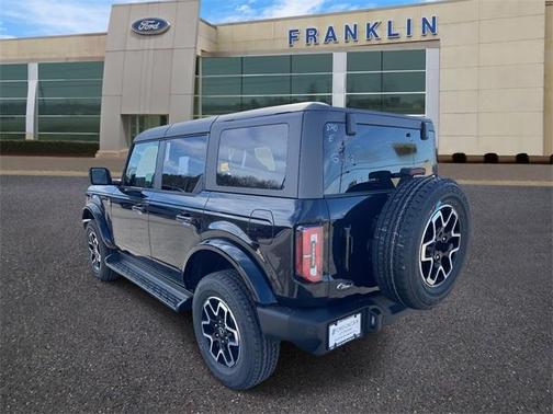 2025 Ford Bronco Outer Banks