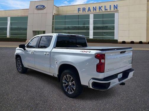 Pearl 2021 Chevrolet Silverado 1500 RST