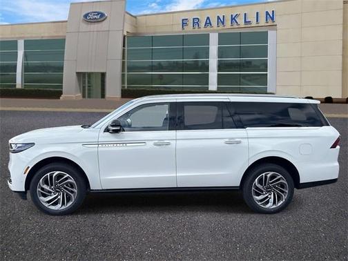 2025 Lincoln Navigator L Reserve