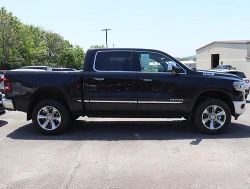 Photo 4 of 6 of 2019 RAM 1500 Limited