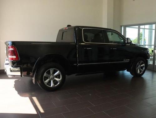 Photo 4 of 49 of 2019 RAM 1500 Limited