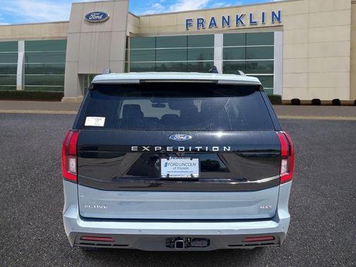 Glacier Gray Metallic 2026 Ford Expedition Max Active