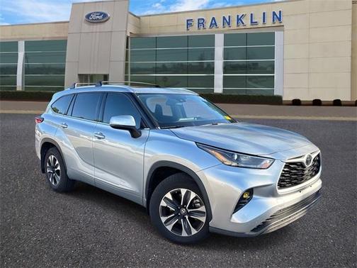 2021 Toyota Highlander XLE