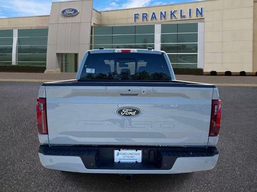 Avalanche 2026 Ford F-150 XLT