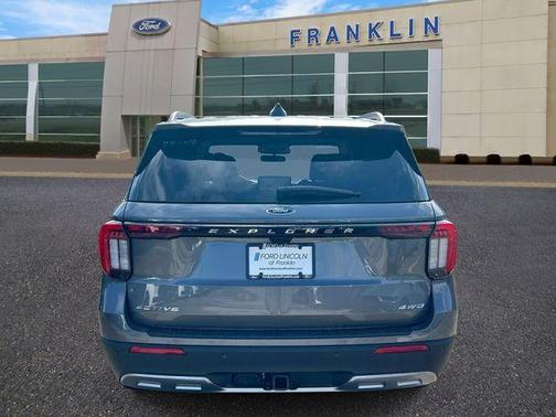 Carbonized Gray Metallic 2026 Ford Explorer Active