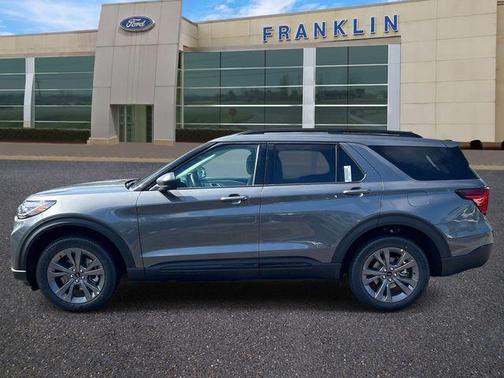 Carbonized Gray Metallic 2026 Ford Explorer Active