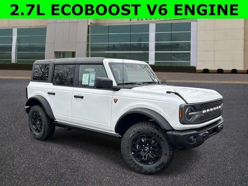Oxford White 2026 Ford Bronco Badlands