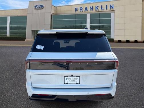 2025 Lincoln Navigator L Reserve