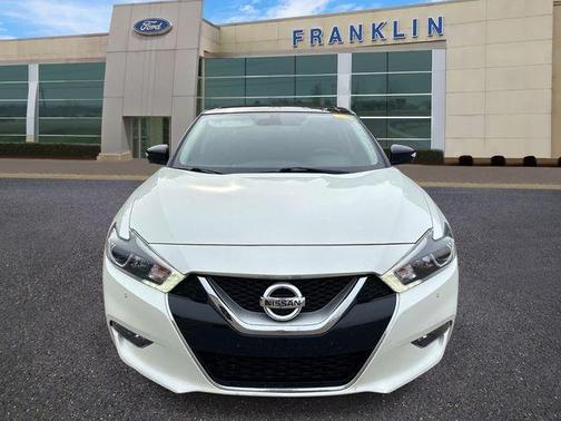 White 2017 Nissan Maxima 3.5 Platinum