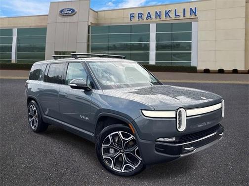 2024 Rivian R1S Adventure