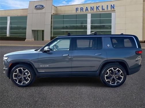 2024 Rivian R1S Adventure