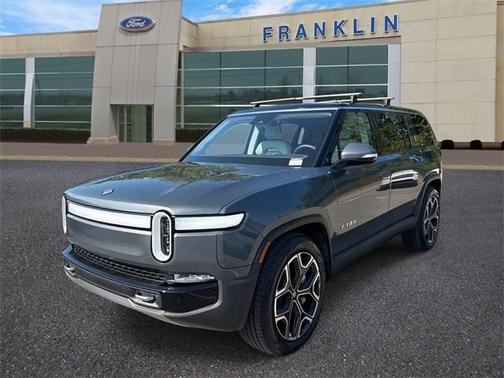 2024 Rivian R1S Adventure