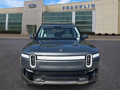 2024 Rivian R1S Adventure