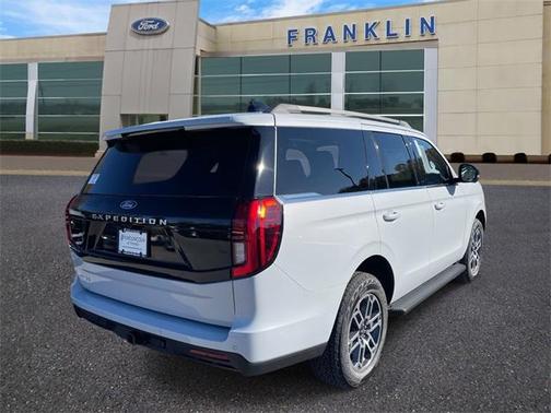 2025 Ford Expedition Active