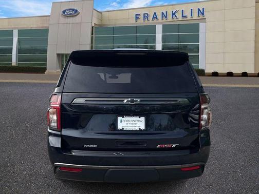 Midnight Blue Metallic 2022 Chevrolet Suburban RST