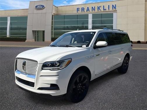 2023 Lincoln Navigator L Reserve