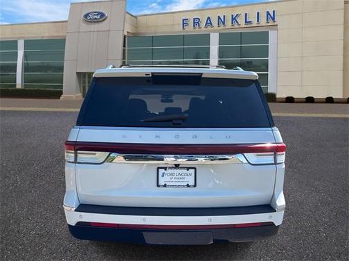 2023 Lincoln Navigator L Reserve