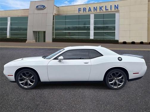 2017 Dodge Challenger SXT
