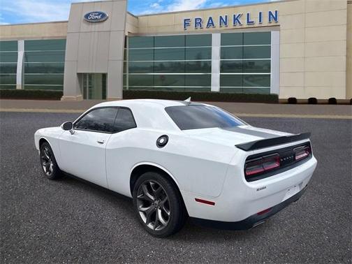 2017 Dodge Challenger SXT