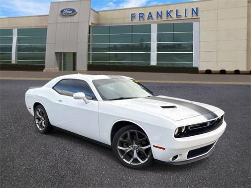 2017 Dodge Challenger SXT