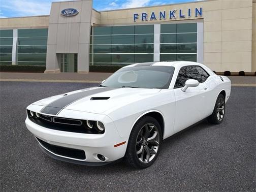 2017 Dodge Challenger SXT