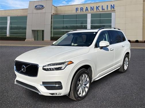 2017 Volvo XC90 T6 Momentum